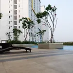 Strategic And Homey Studio Bassura City Apartment Near Mall By Travelio