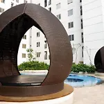 Strategic And Homey Studio Bassura City Apartment Near Mall By Travelio
