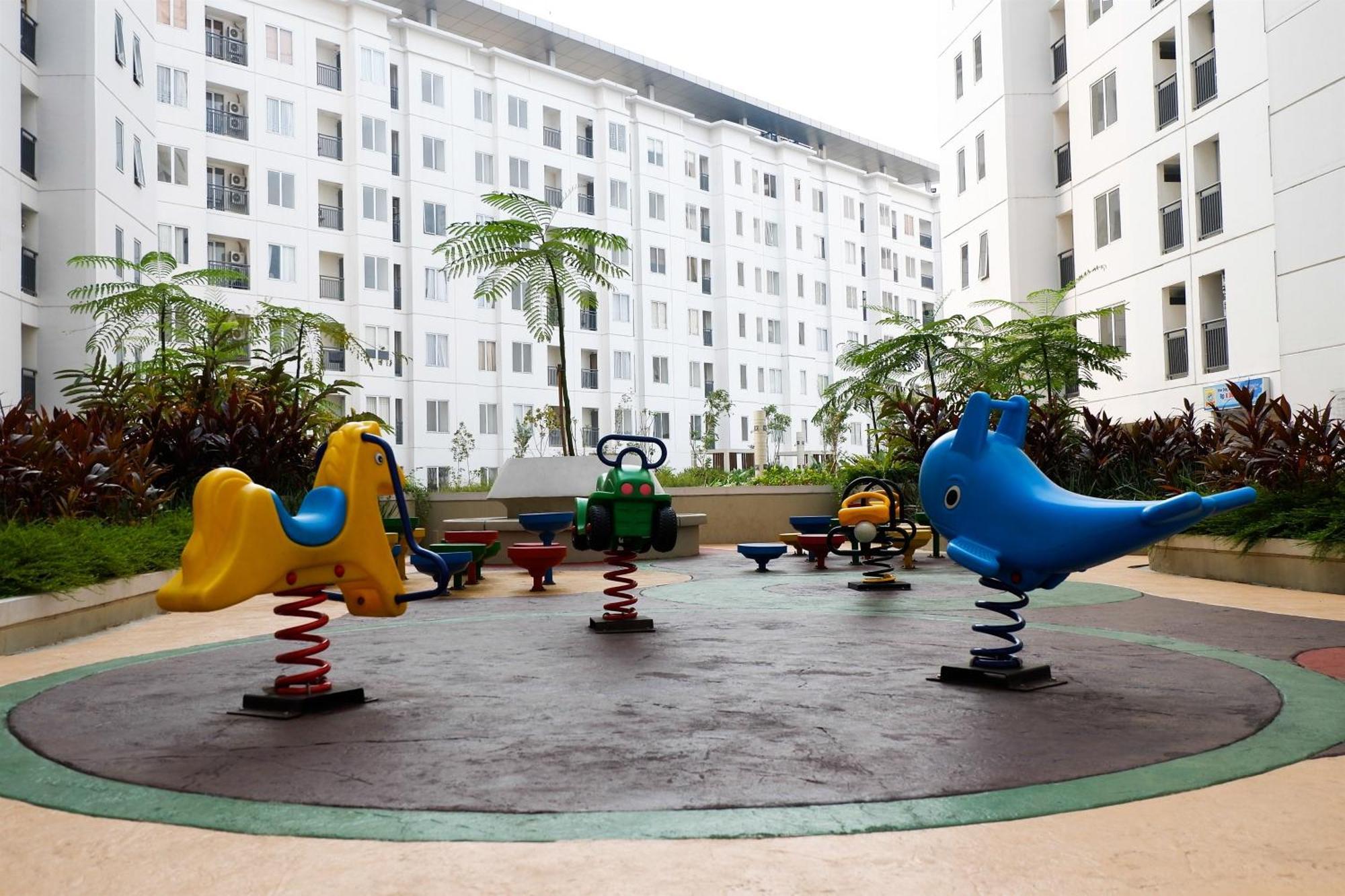 Strategic And Homey Bassura Near Mall By Travelio Pangsapuri
